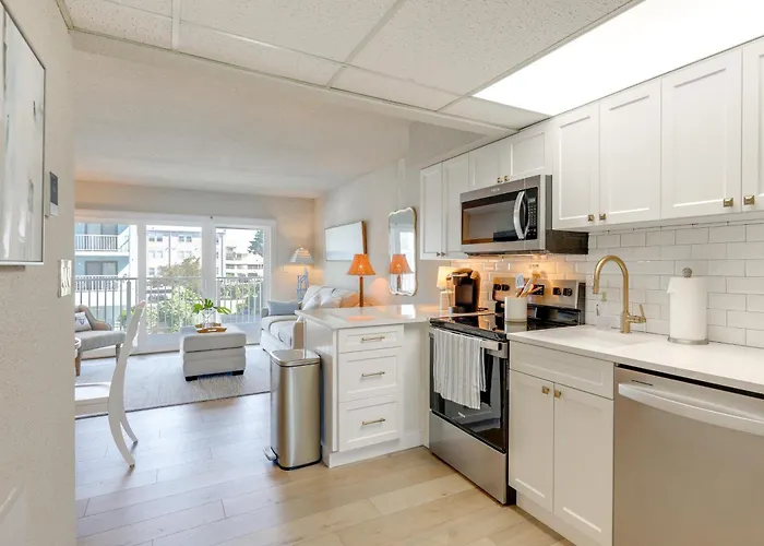 Holiday home Walk To Ocean Beach: Shoreside Gem W/ Balcony Ocean City