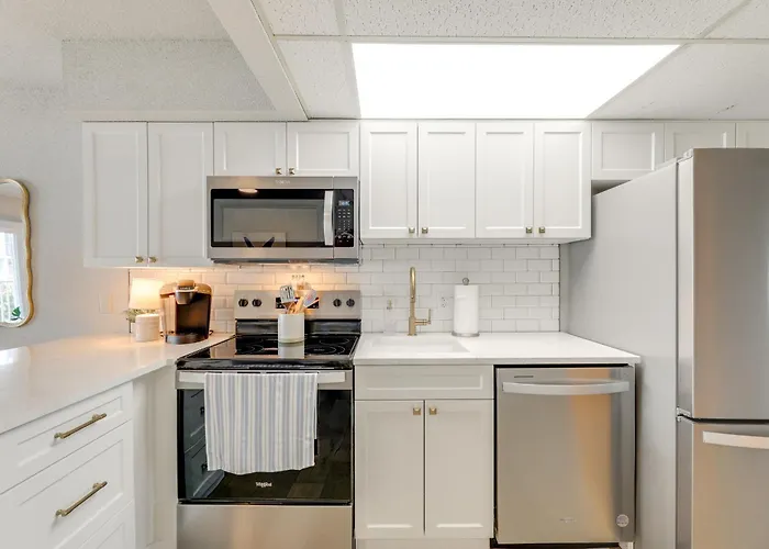 Holiday home Walk To Ocean Beach: Shoreside Gem W/ Balcony Ocean City